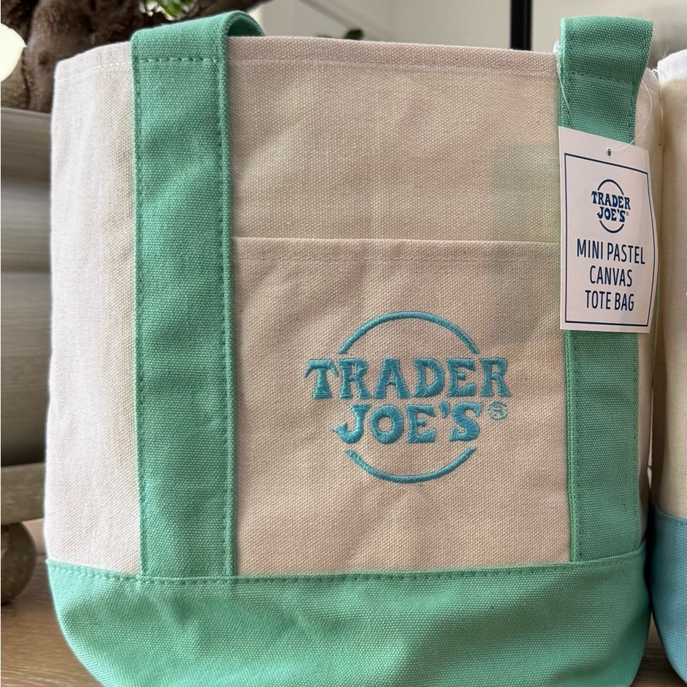 Limited edition Trader Joe’s Pastel Green and Cream Tote Bag